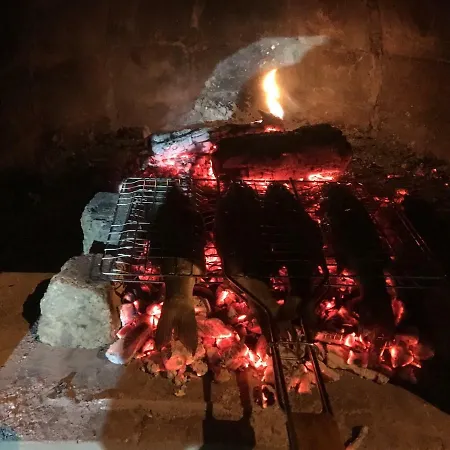 Lägenhet Zanic With Hot Tub