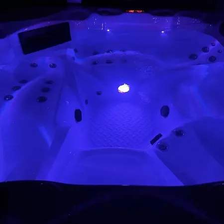 Zanic With Hot Tub * Crikvenica