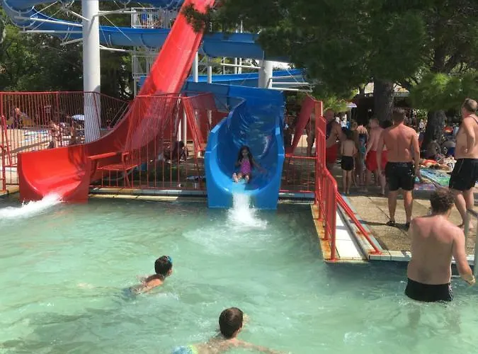 Zanic With Hot Tub *