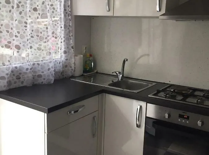 Daire Zanic With Hot Tub Crikvenica