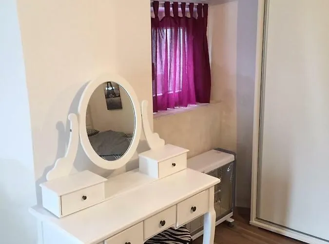 Zanic With Hot Tub Daire *