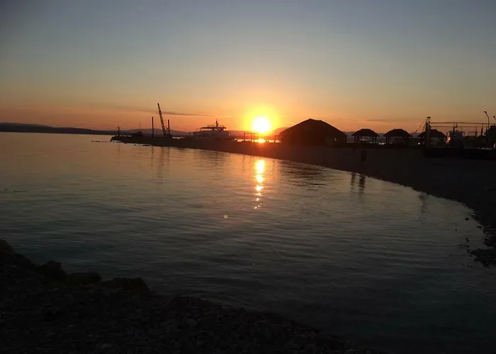 Zanic With Hot Tub *